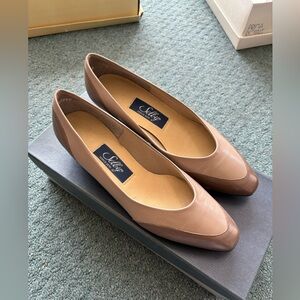 Selling lightly used brown Selby low heels